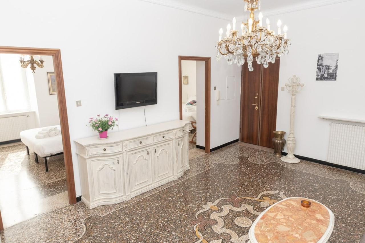 Living Sestri Airport Apartment Genoa Exterior photo